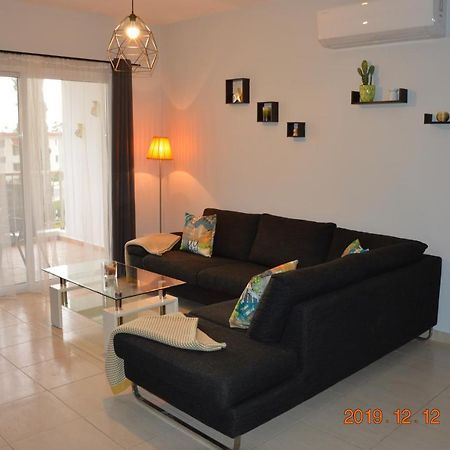 Luxury Apartment Paphos Exterior photo