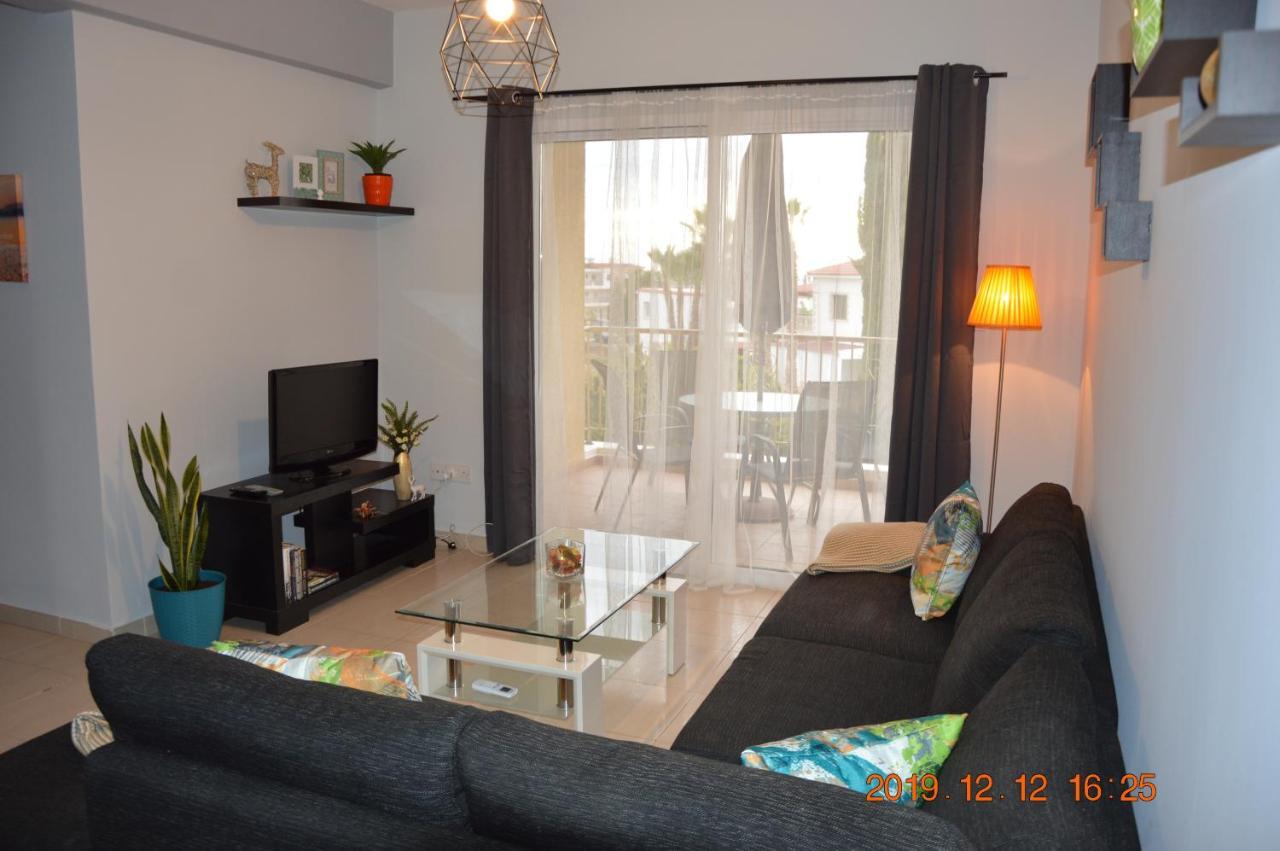 Luxury Apartment Paphos Exterior photo