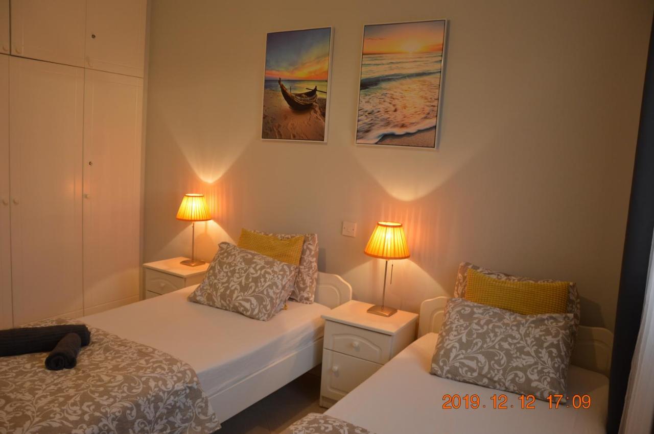 Luxury Apartment Paphos Exterior photo