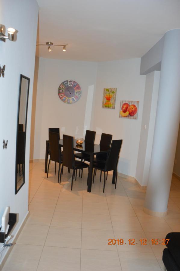Luxury Apartment Paphos Exterior photo